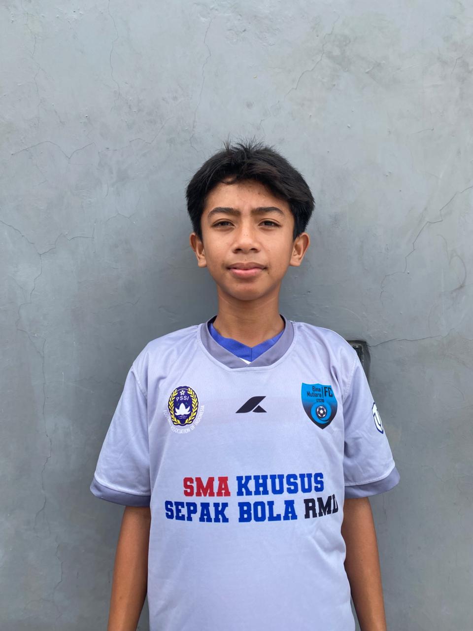 Naufal Vausta Ezvira